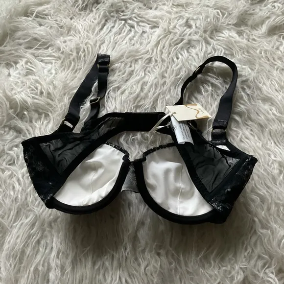 🆕 MYLA Victoria Park lace‎ jacquard bra
