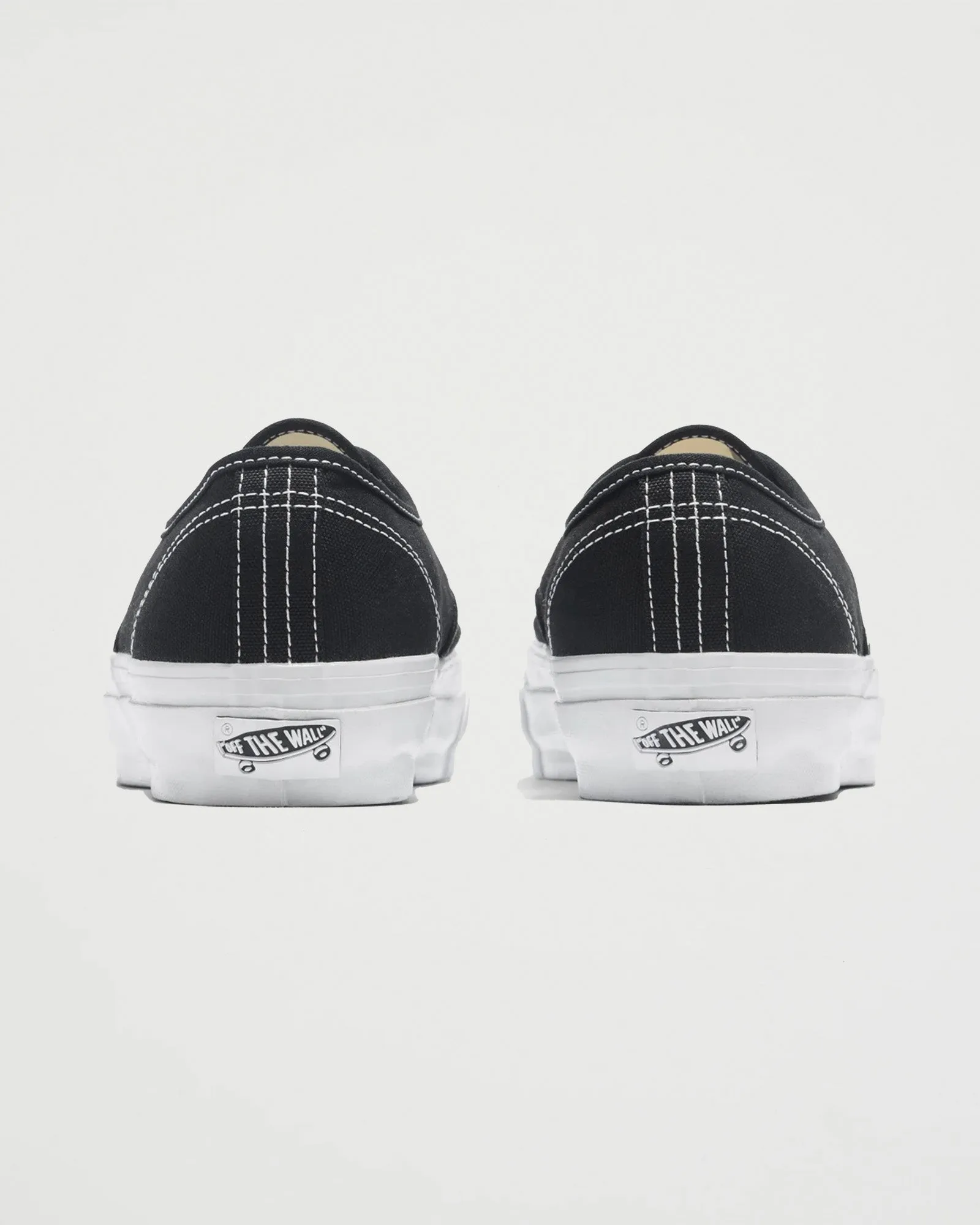 Authentic Reissue 44 LX Black/White