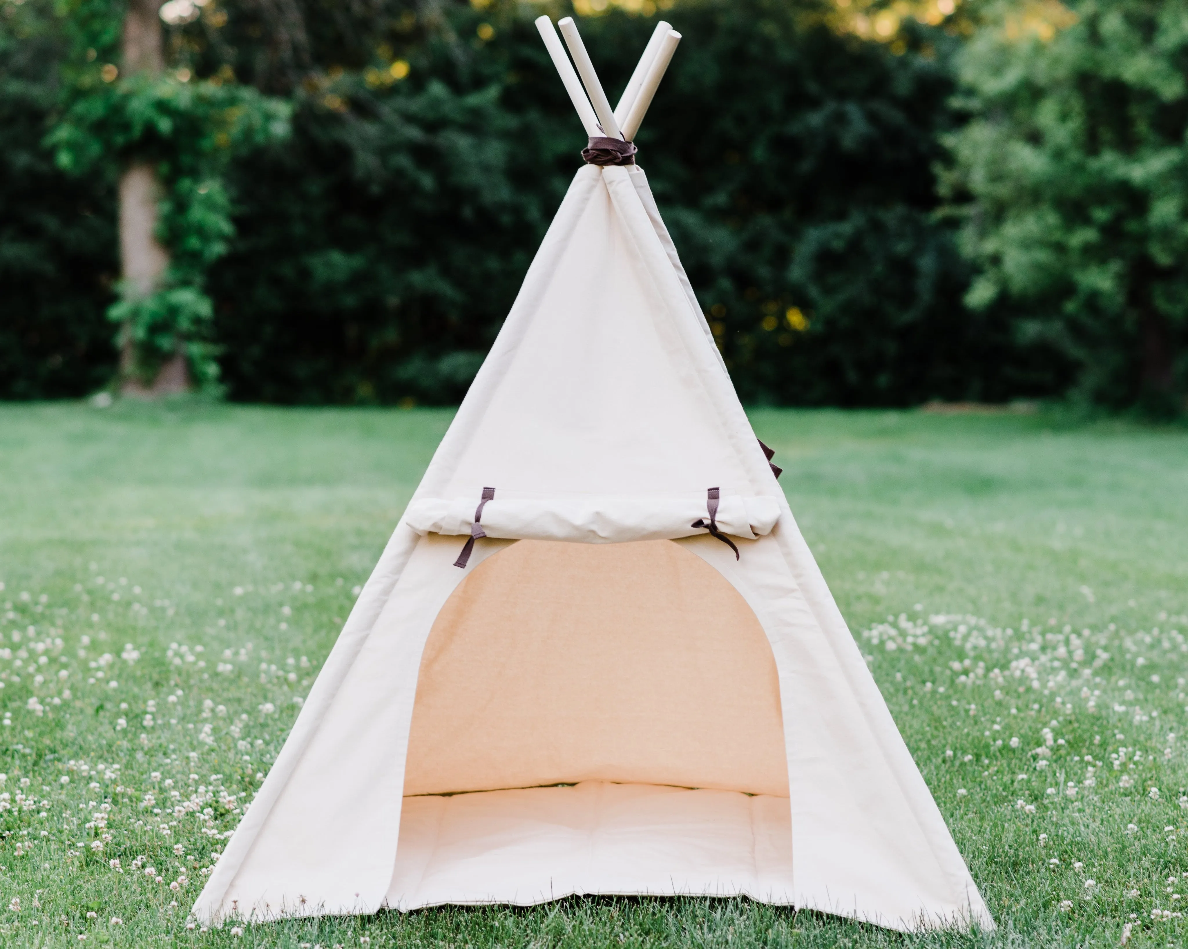 Canvas Kids Play Teepee Tent, Unique Roll Up Door, Includes window