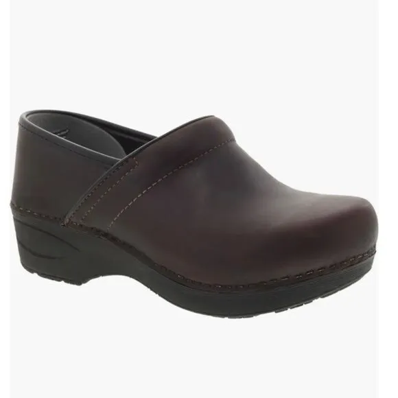 Dansko Pro XP 2.0 Clog in Brown Size 37 / US 6.5 - 7