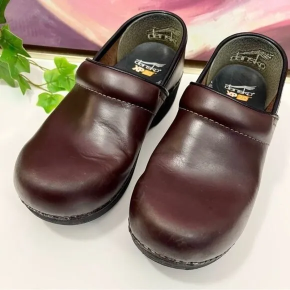 Dansko Pro XP 2.0 Clog in Brown Size 37 / US 6.5 - 7