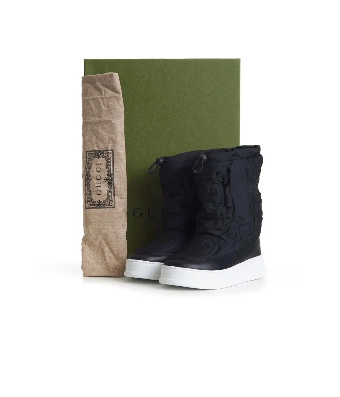GUCCI GG NYLON MATELASSE PADDED SNOW BOOTS - BLACK / WHITE