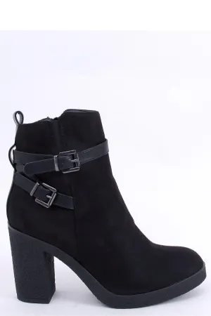 Heel boots