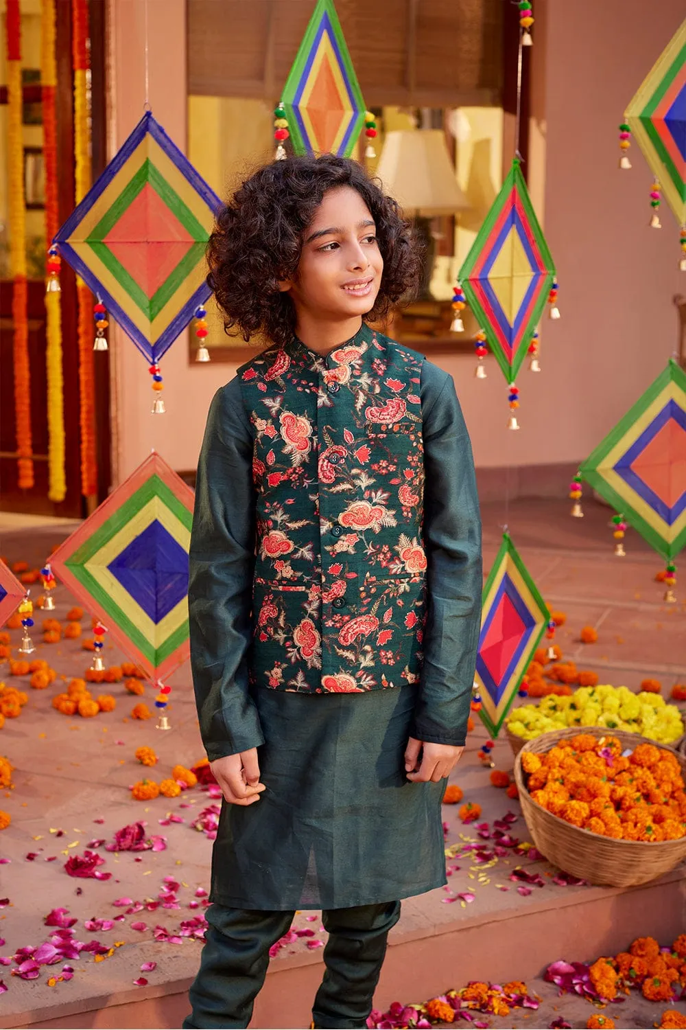 Kiyan Bandi Set
