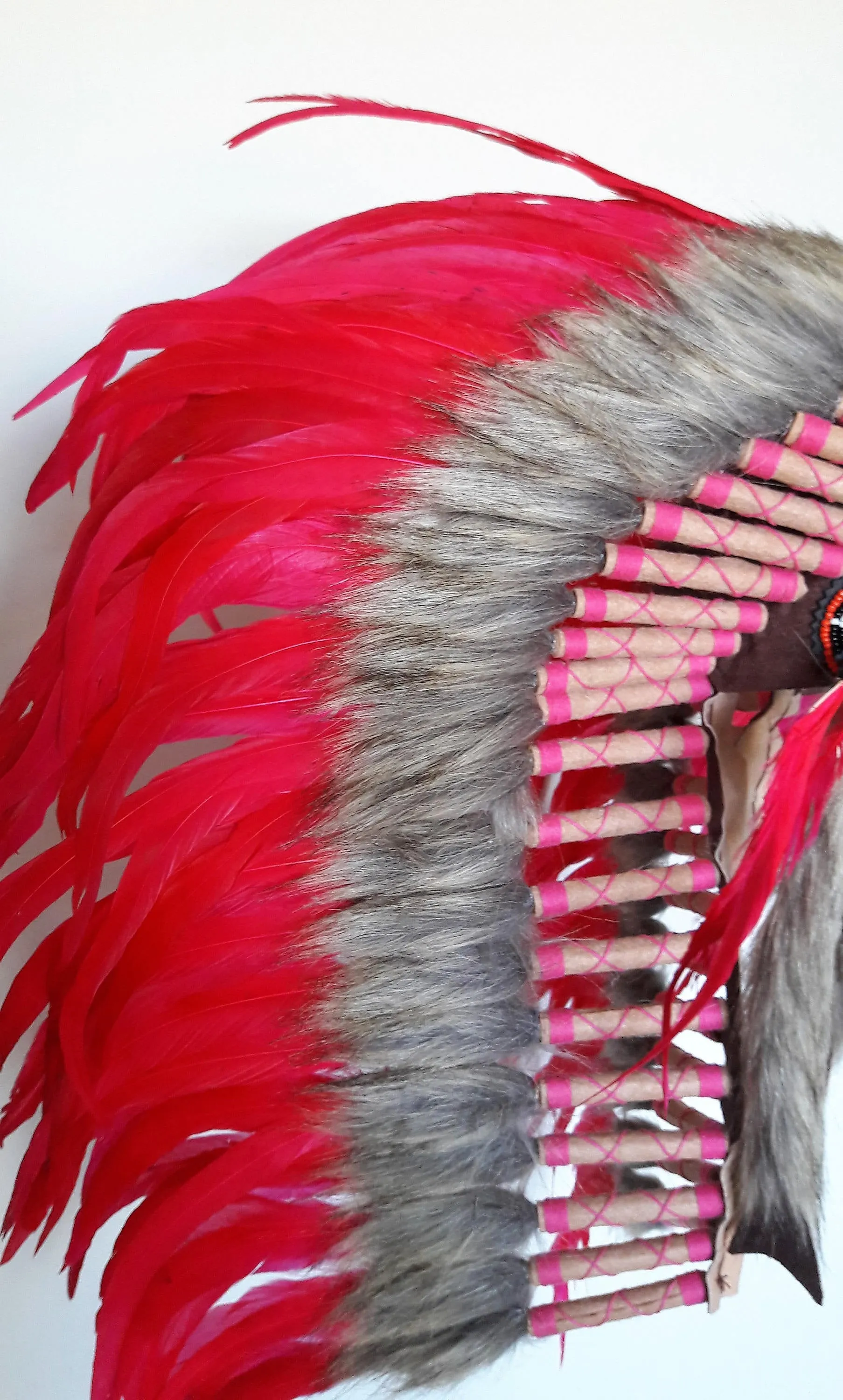 N28 - From 5-6  years Kid / Child's: Long Pink feather Headdress 21 inch. – 53,34 cm.