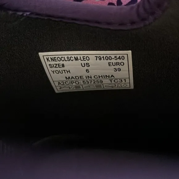 NEW Bogs | Neoclassic Purple Green Pink Leopard -35’F Sz 6 Youth