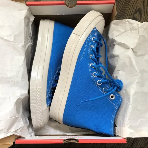 NEW Converse High Top Sneaker Big Kid Size 7