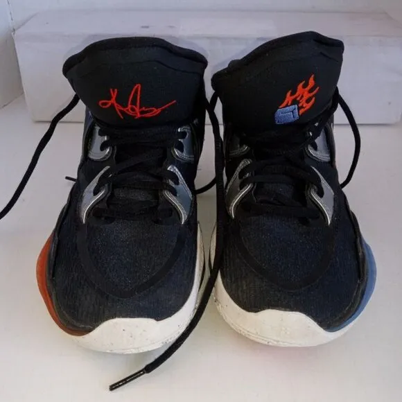 NIKE EUC Kyrie 8 Infinity Fire &amp; Ice Midrise Black/White-Multi Sz 5Y US/37.5 EU