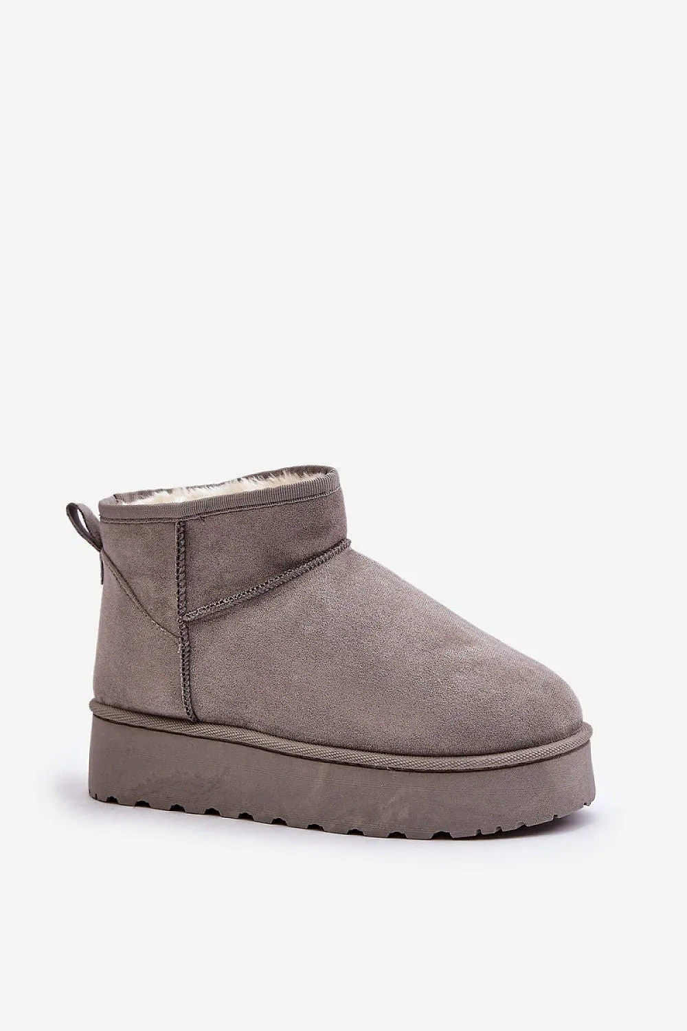 Snow boots