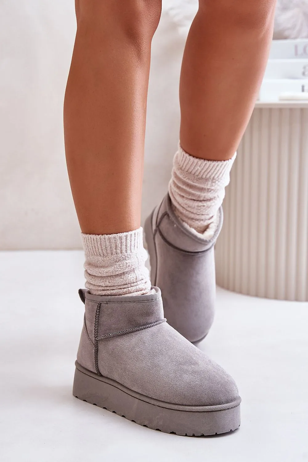 Snow boots