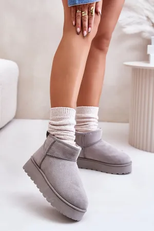 Snow boots