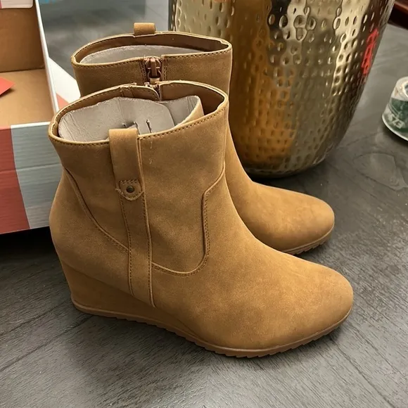 SOUL Naturalizer Haley West Women's Wedge Boots