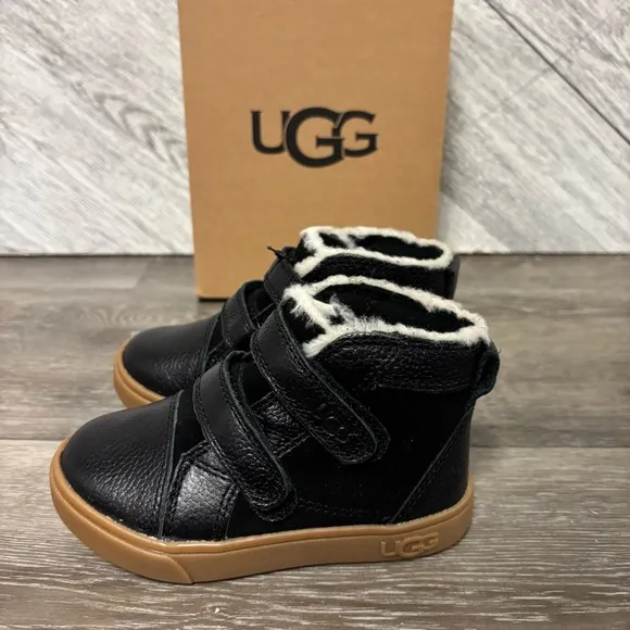 UGG | Rennon II High Top Sneaker Bootie New In Black Leather