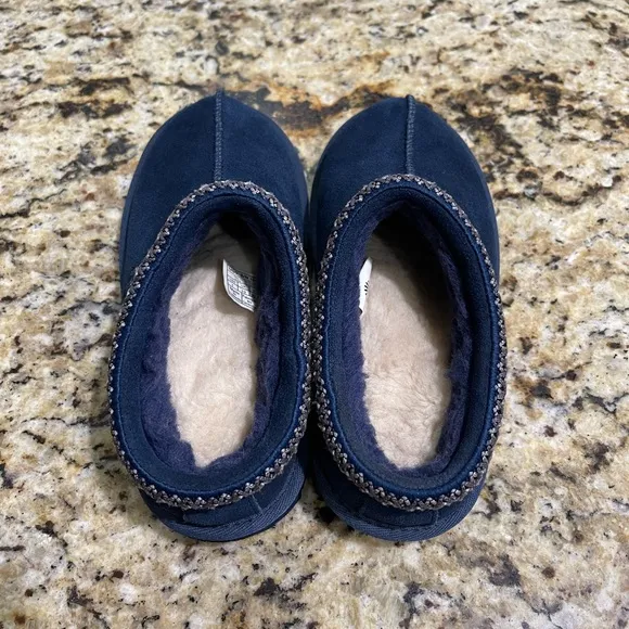 Ugg Tasman II (Toddler/ little kid) Navy, Size 1
