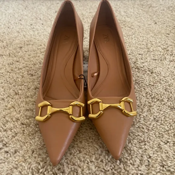 Zara Buckled Chunky High Heel Sz 40/9 NWT